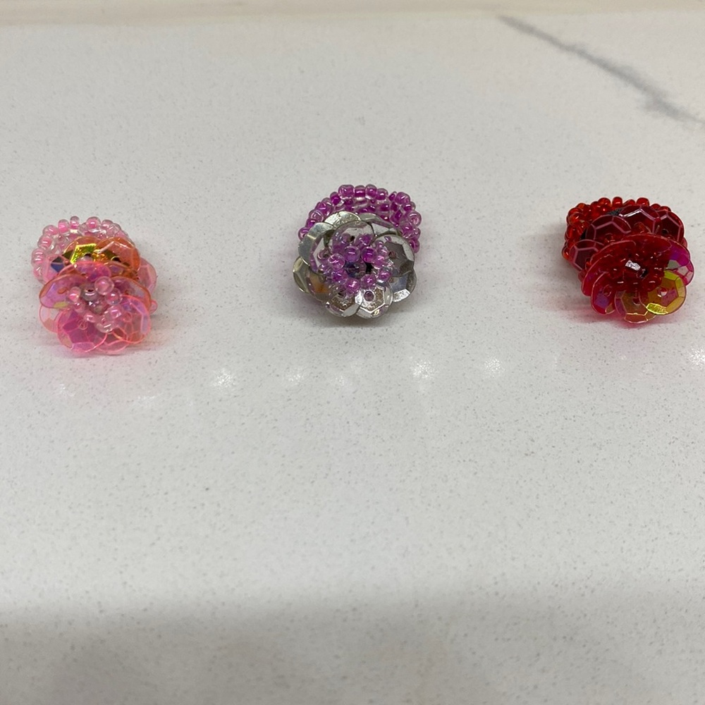 Bundle of three rings